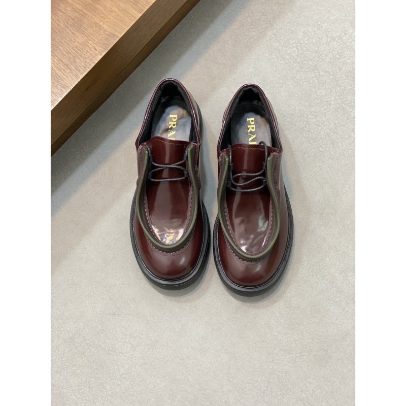 Pra*a leather shoes